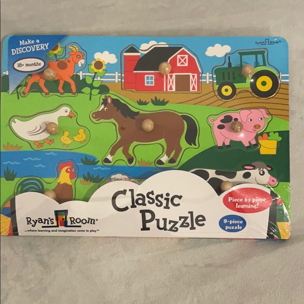 Wood animal puzzle.